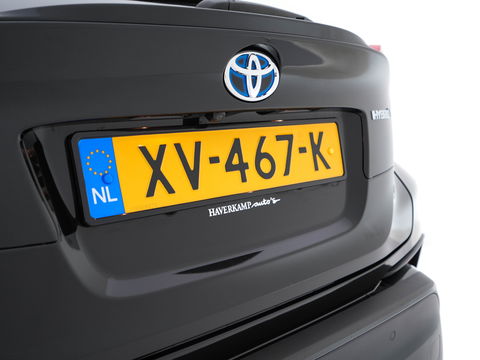 Toyota C-HR 1.8 Hybrid Style Aut. *ADAPTIVE-CRUISE | BLIND-SPOT | JBL-SOUND | HEATED-COMFORTSEATS | CAMERA | KEYLESS | DAB+ | NAVI-FULLMAP | ECC | PDC | PRIVACY-GLASS | TOWBAR | LANE-ASSIST | 18''ALU*