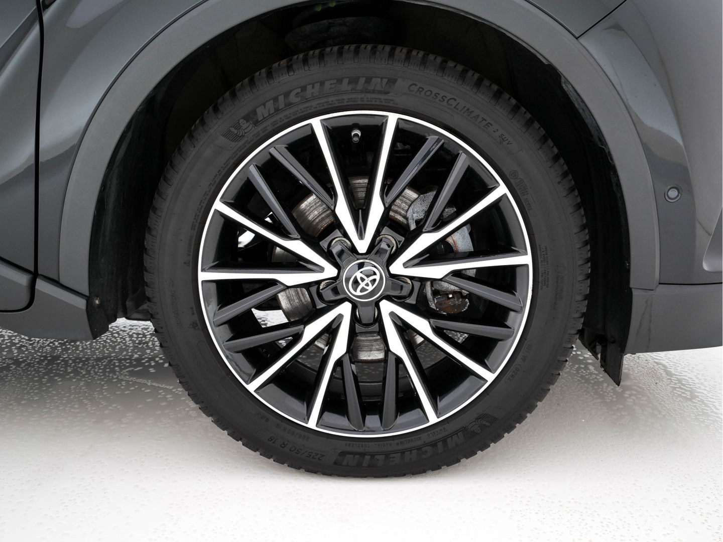 Toyota C-HR 1.8 Hybrid Style Aut. *ADAPTIVE-CRUISE | BLIND-SPOT | JBL-SOUND | HEATED-COMFORTSEATS | CAMERA | KEYLESS | DAB+ | NAVI-FULLMAP | ECC | PDC | PRIVACY-GLASS | TOWBAR | LANE-ASSIST | 18''ALU*