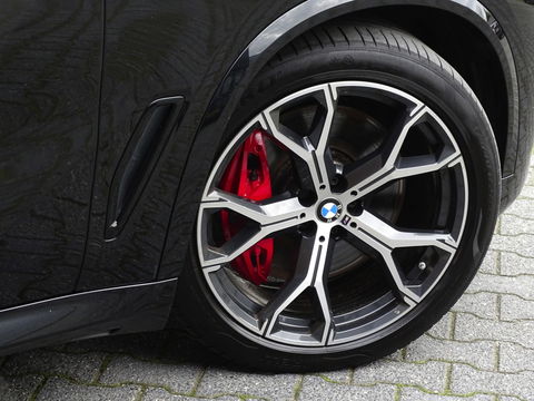 BMW X5 45e X-Drive M-Sport / Individual / Carbon / B&W / 360° / Laser
