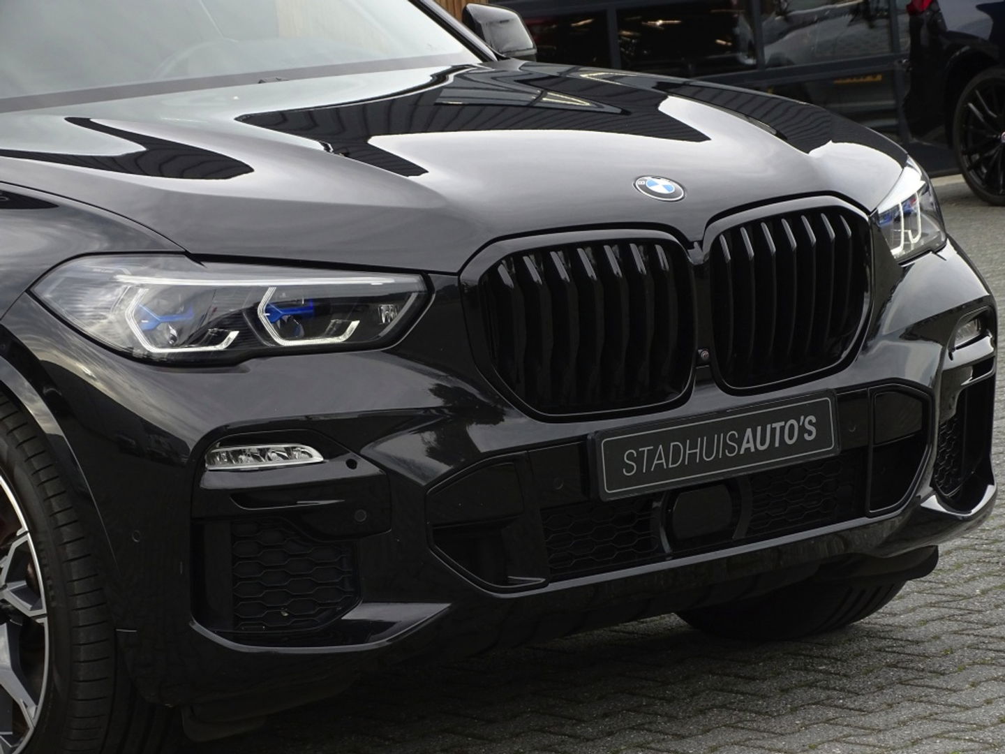 BMW X5 45e X-Drive M-Sport / Individual / Carbon / B&W / 360° / Laser