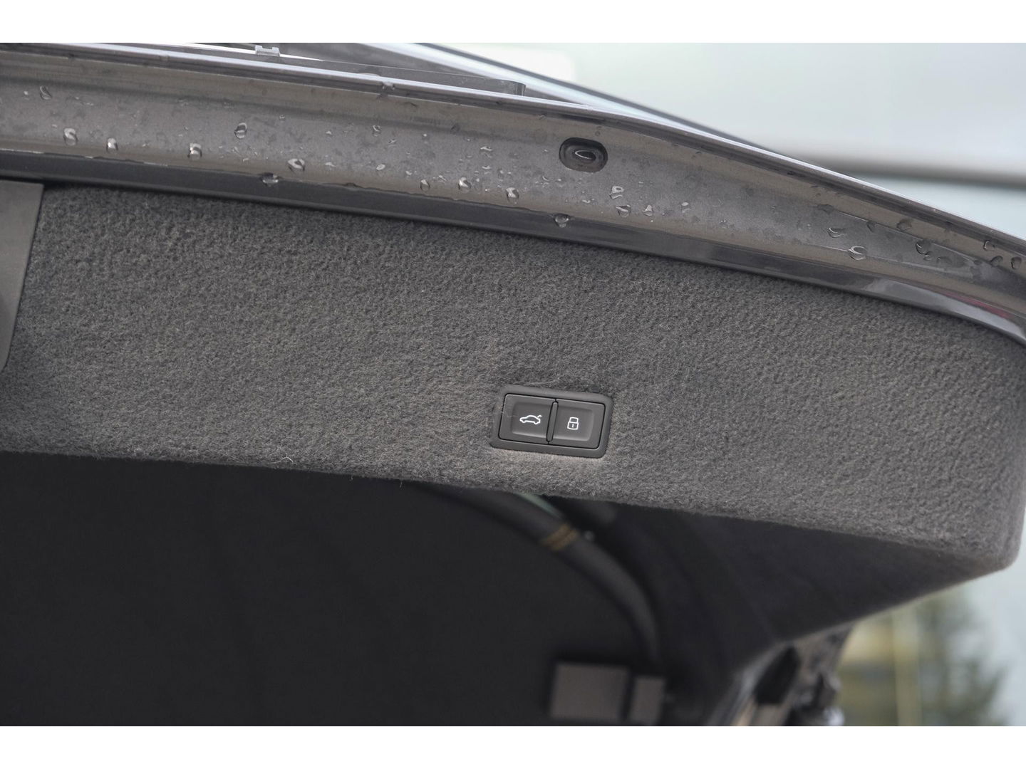 Lamborghini Urus 4.0 V8 650pk Panoramadak NLauto 4-seat config Carbon Bang&Olufsen 4-wielsturing Massage Stoelkoeling 23" LMV