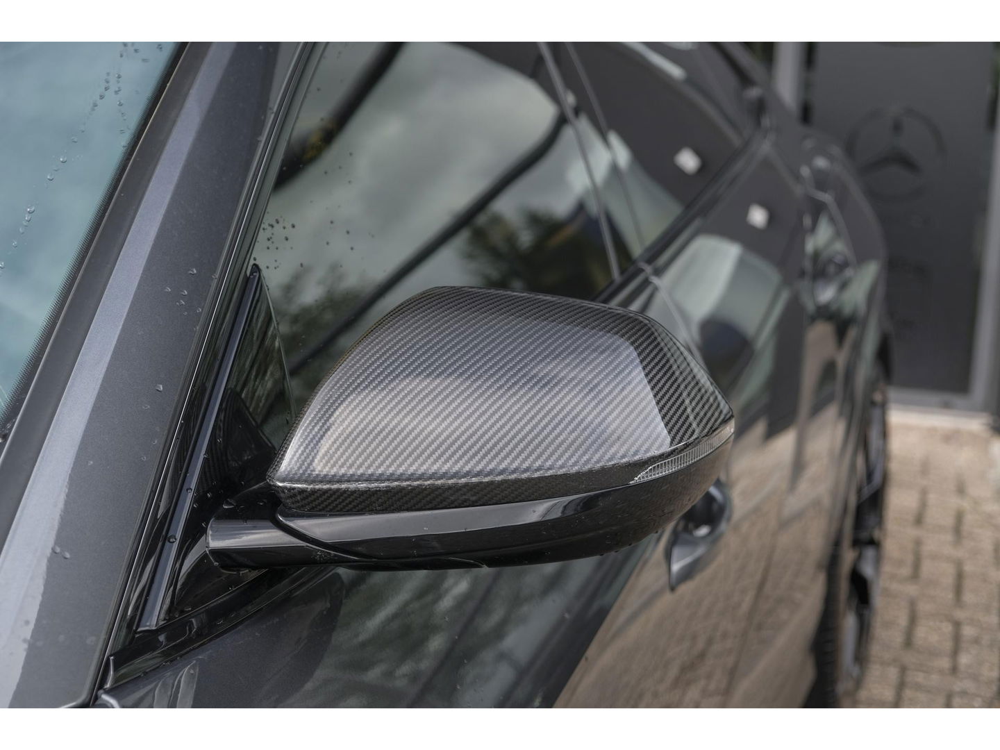 Lamborghini Urus 4.0 V8 650pk Panoramadak NLauto 4-seat config Carbon Bang&Olufsen 4-wielsturing Massage Stoelkoeling 23" LMV