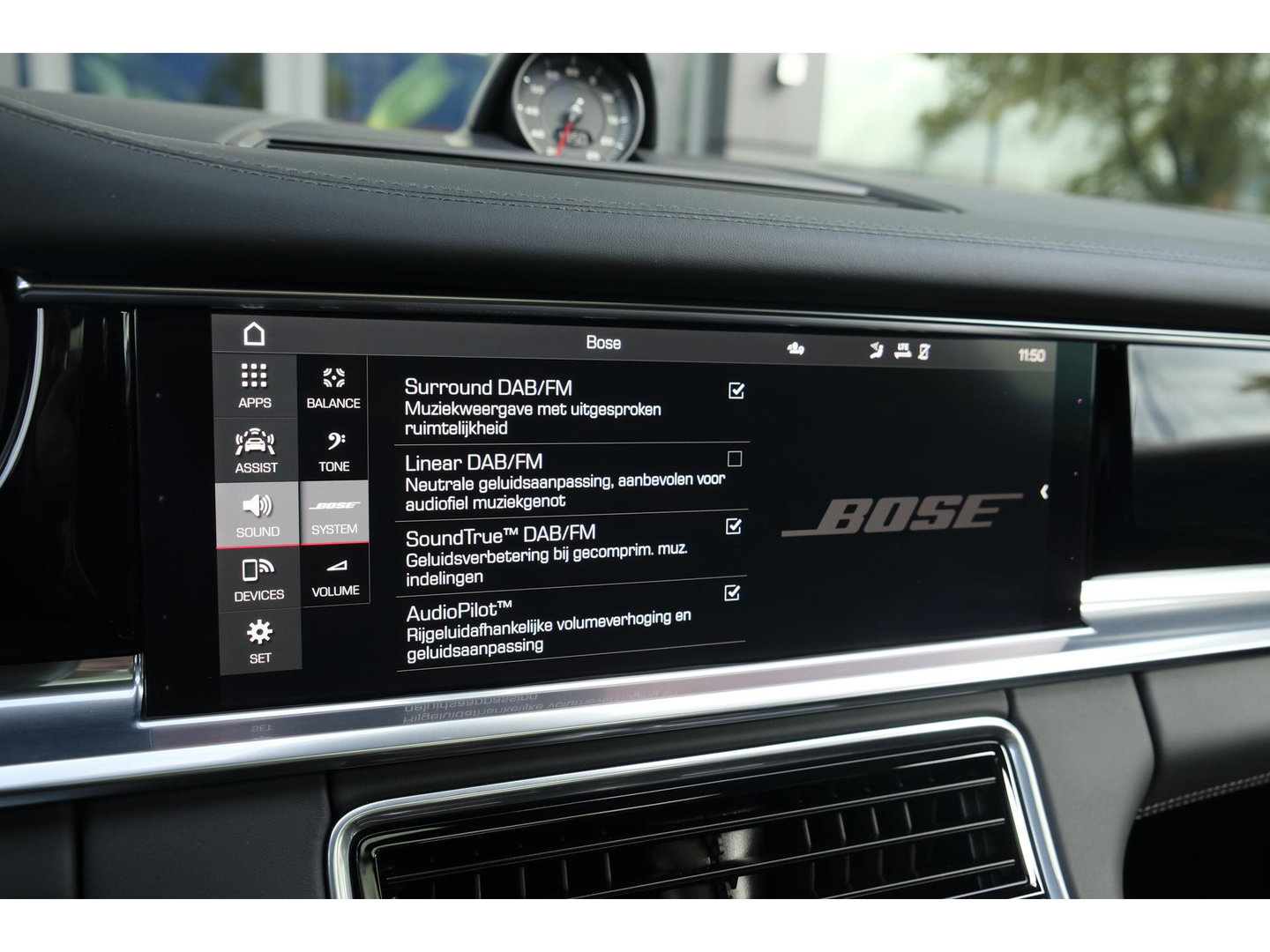 Porsche Panamera Sport Turismo 4 2.9 V6 330pk Sport design Adaptieve sportstoelen Sportuitlaat Luchtvering Stoelkoeling Bose Adaptive cruise 21" LMV