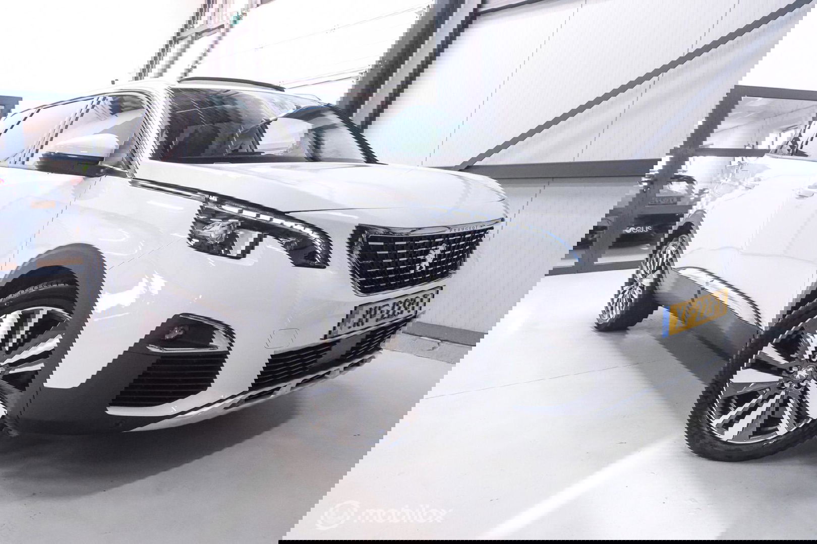 Peugeot 5008 1.2 PureTech Advanced Grip Control Allure | 7p | Trekhaak | Panoramadak | LED | Stoelverwarming |