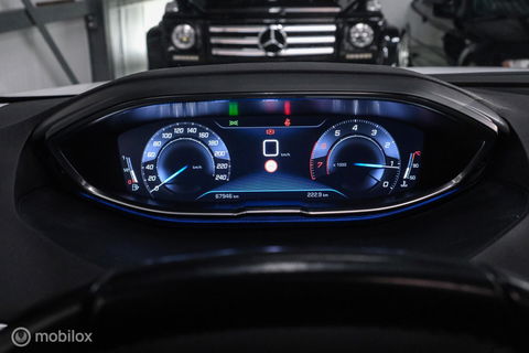 Peugeot 5008 1.2 PureTech Advanced Grip Control Allure | 7p | Trekhaak | Panoramadak | LED | Stoelverwarming |