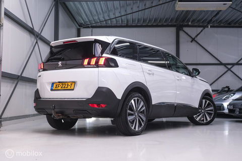 Peugeot 5008 1.2 PureTech Advanced Grip Control Allure | 7p | Trekhaak | Panoramadak | LED | Stoelverwarming |