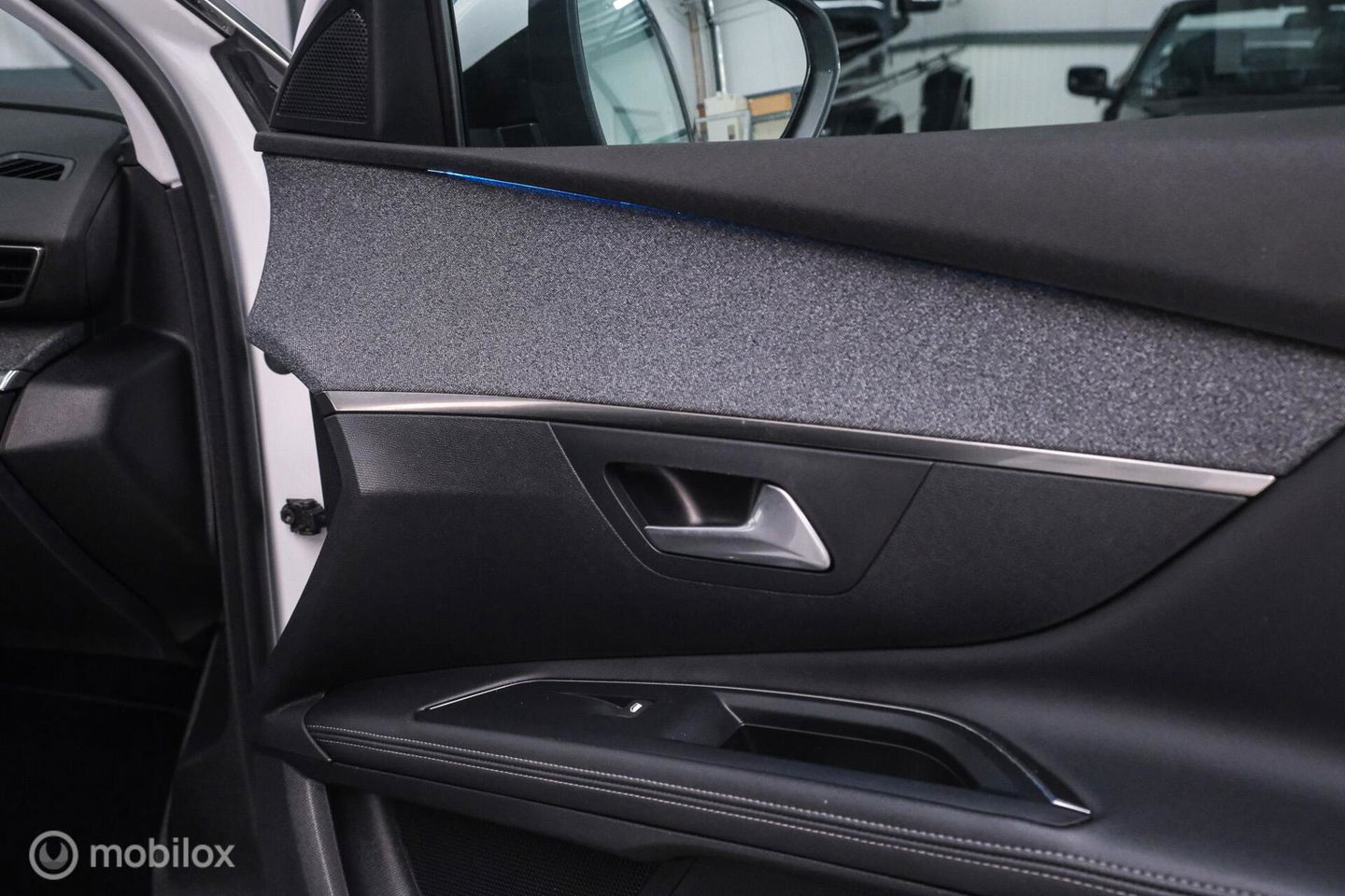 Peugeot 5008 1.2 PureTech Advanced Grip Control Allure | 7p | Trekhaak | Panoramadak | LED | Stoelverwarming |