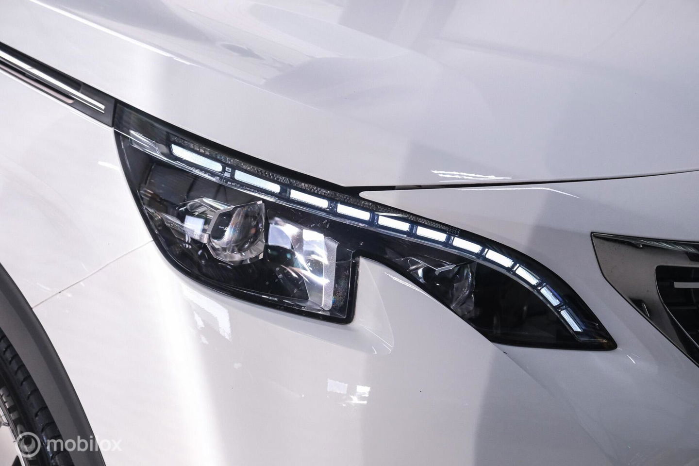 Peugeot 5008 1.2 PureTech Advanced Grip Control Allure | 7p | Trekhaak | Panoramadak | LED | Stoelverwarming |