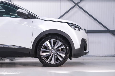 Peugeot 5008 1.2 PureTech Advanced Grip Control Allure | 7p | Trekhaak | Panoramadak | LED | Stoelverwarming |