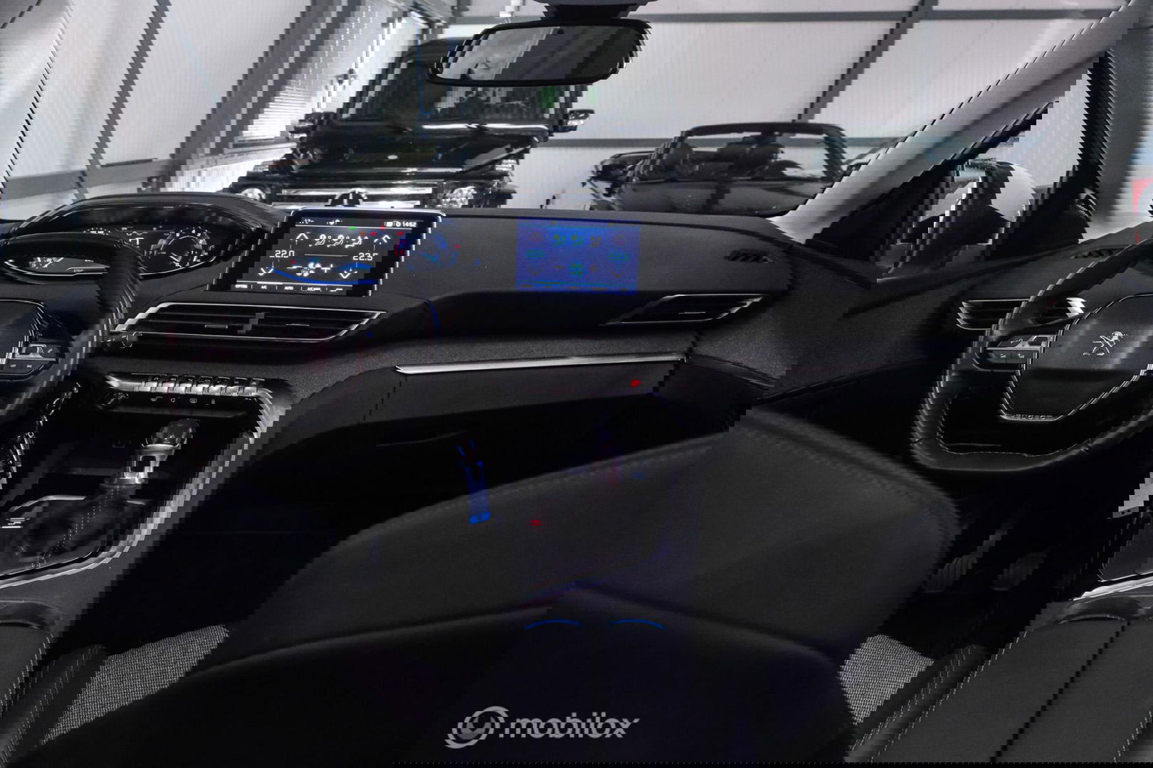 Peugeot 5008 1.2 PureTech Advanced Grip Control Allure | 7p | Trekhaak | Panoramadak | LED | Stoelverwarming |