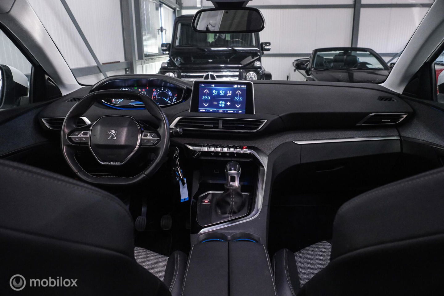 Peugeot 5008 1.2 PureTech Advanced Grip Control Allure | 7p | Trekhaak | Panoramadak | LED | Stoelverwarming |