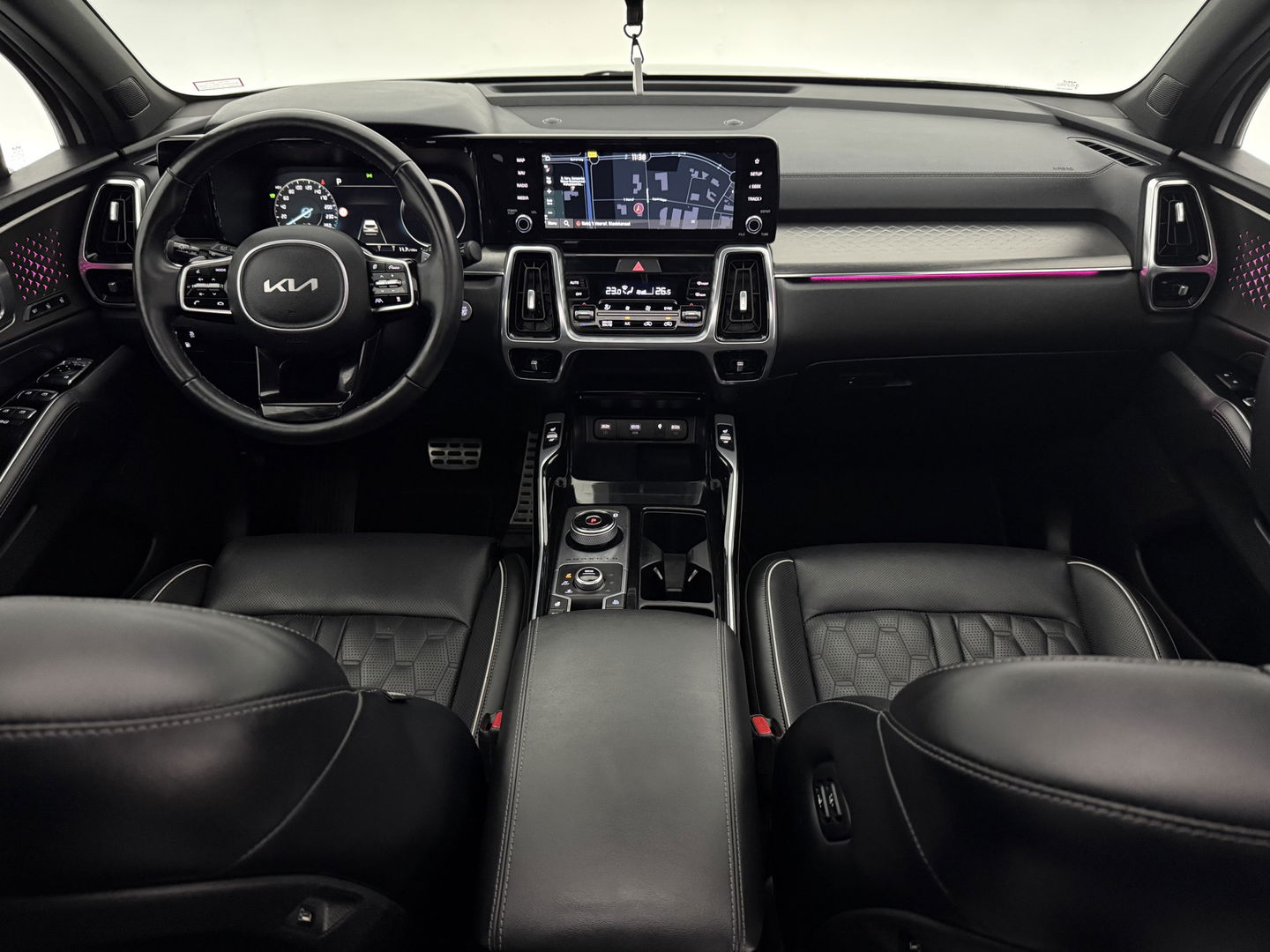 Kia Sorento 1.6 T-GDI PHEV 4WD ExecutiveLine | Pano | Sfeer | Memory | HuD | Bose | Virtual | Trekh. | Adap. Cruise | Stoel/Stuur Verw. | Camera | Keyless | Carplay