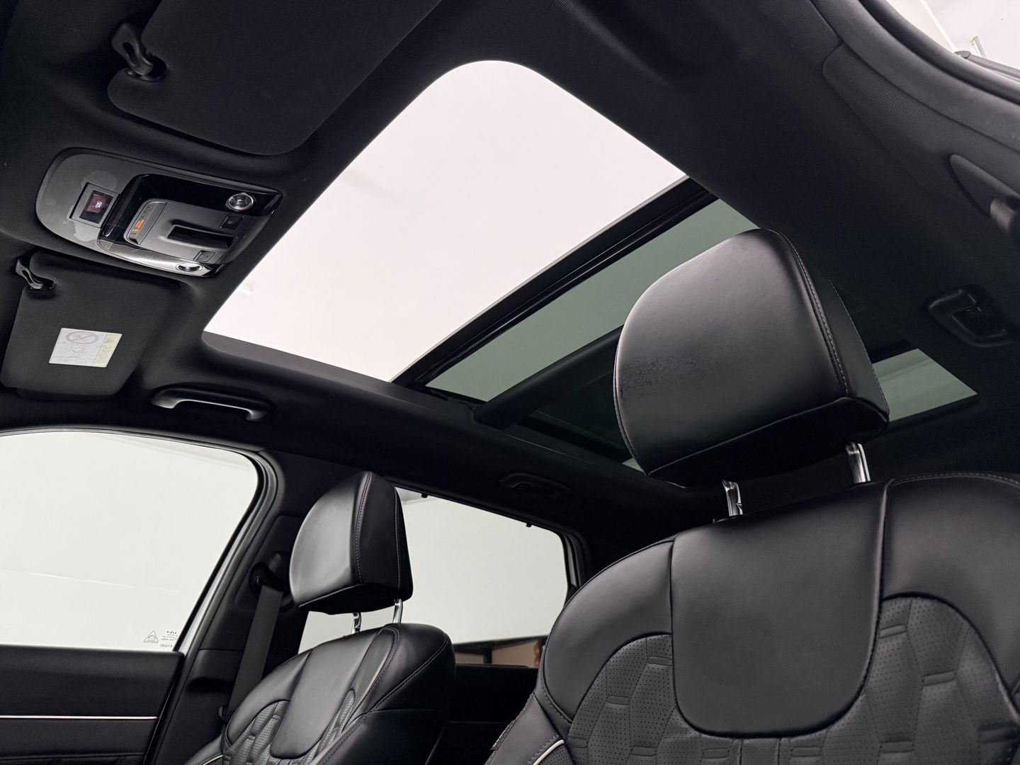 Kia Sorento 1.6 T-GDI PHEV 4WD ExecutiveLine | Pano | Sfeer | Memory | HuD | Bose | Virtual | Trekh. | Adap. Cruise | Stoel/Stuur Verw. | Camera | Keyless | Carplay