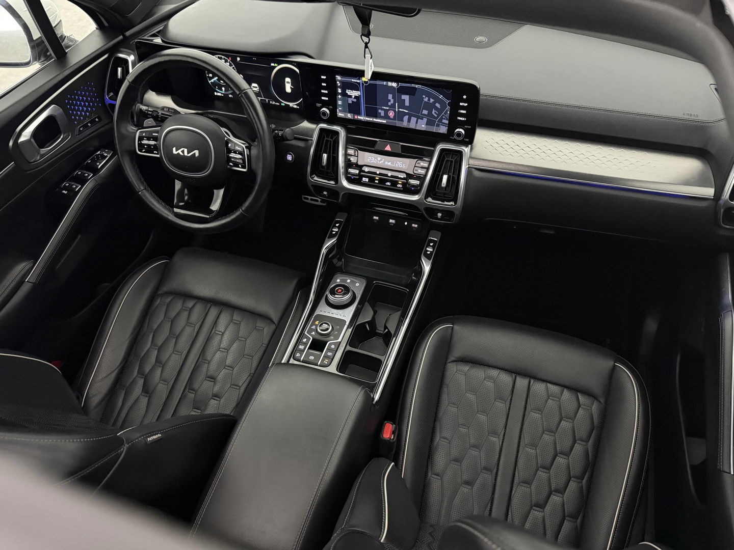 Kia Sorento 1.6 T-GDI PHEV 4WD ExecutiveLine | Pano | Sfeer | Memory | HuD | Bose | Virtual | Trekh. | Adap. Cruise | Stoel/Stuur Verw. | Camera | Keyless | Carplay