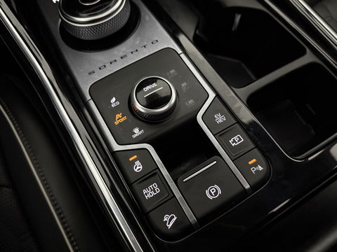 Kia Sorento 1.6 T-GDI PHEV 4WD ExecutiveLine | Pano | Sfeer | Memory | HuD | Bose | Virtual | Trekh. | Adap. Cruise | Stoel/Stuur Verw. | Camera | Keyless | Carplay