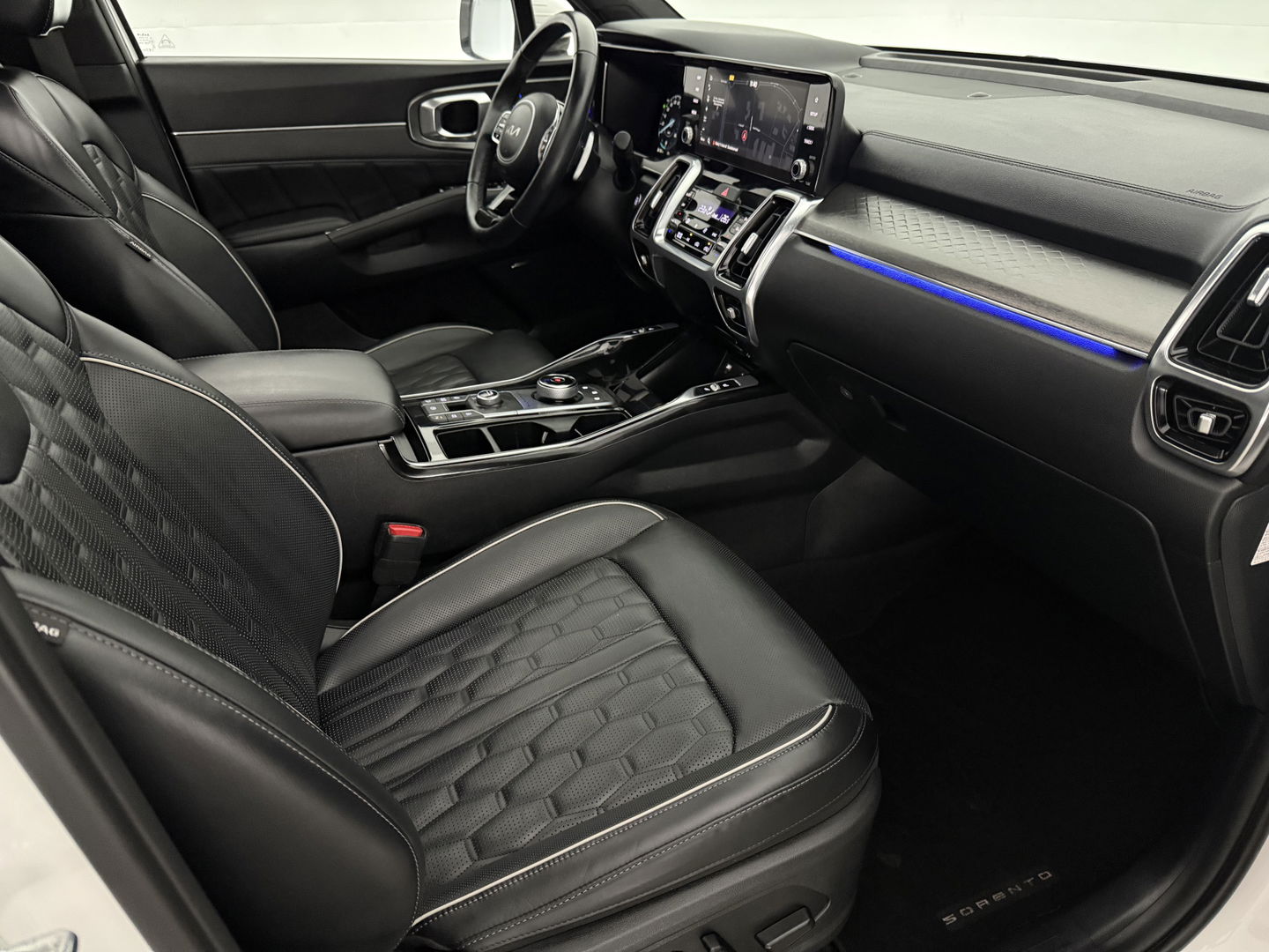 Kia Sorento 1.6 T-GDI PHEV 4WD ExecutiveLine | Pano | Sfeer | Memory | HuD | Bose | Virtual | Trekh. | Adap. Cruise | Stoel/Stuur Verw. | Camera | Keyless | Carplay