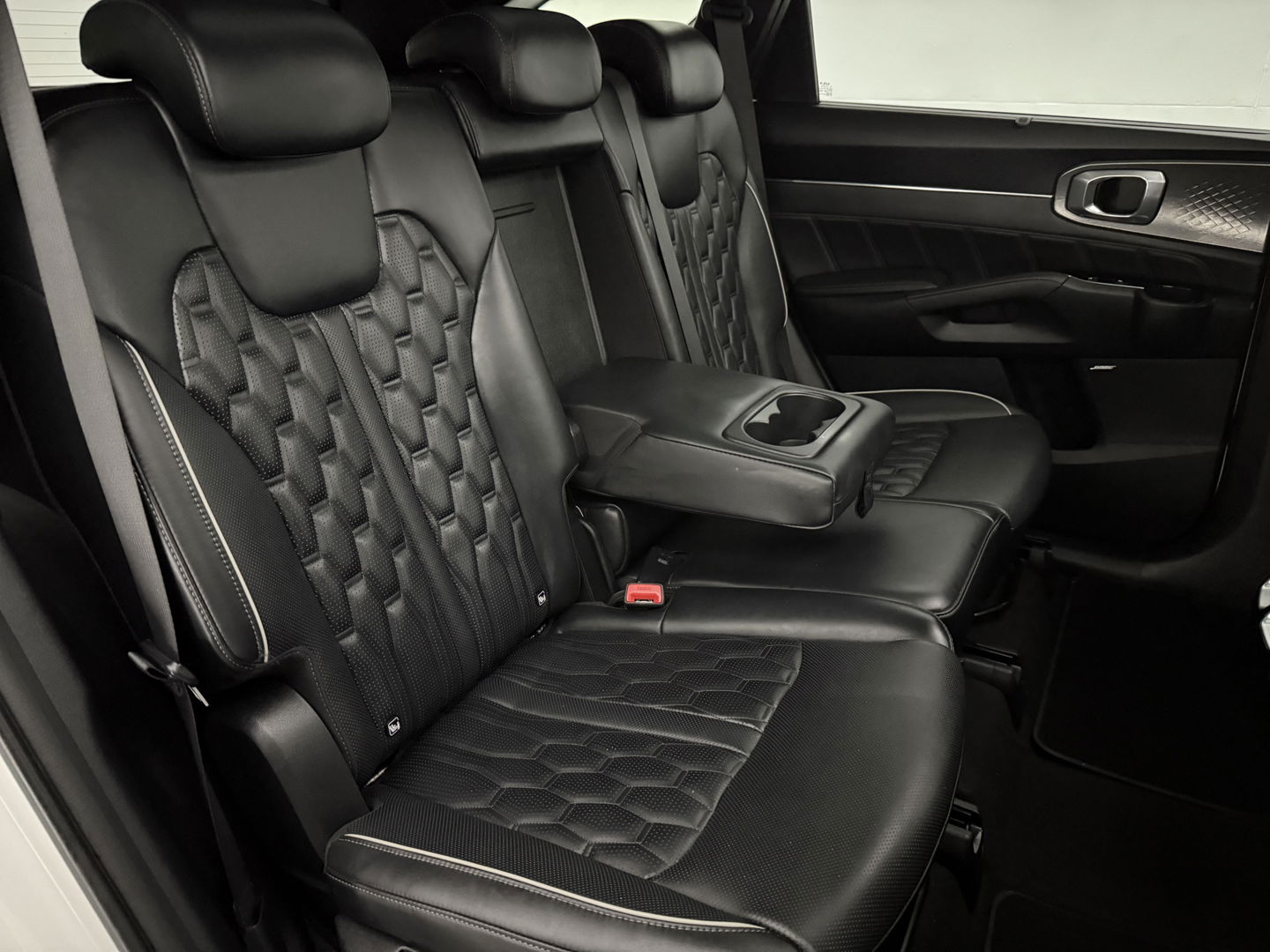 Kia Sorento 1.6 T-GDI PHEV 4WD ExecutiveLine | Pano | Sfeer | Memory | HuD | Bose | Virtual | Trekh. | Adap. Cruise | Stoel/Stuur Verw. | Camera | Keyless | Carplay