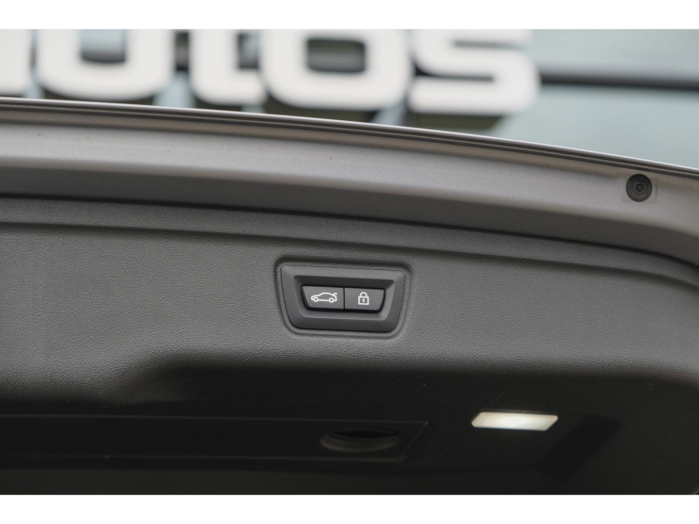 BMW M3 Touring Competition 510pk xDrive Widescreen Frozen grey *BTW* Head-up Adaptive cruise CSL grille 21" LMV