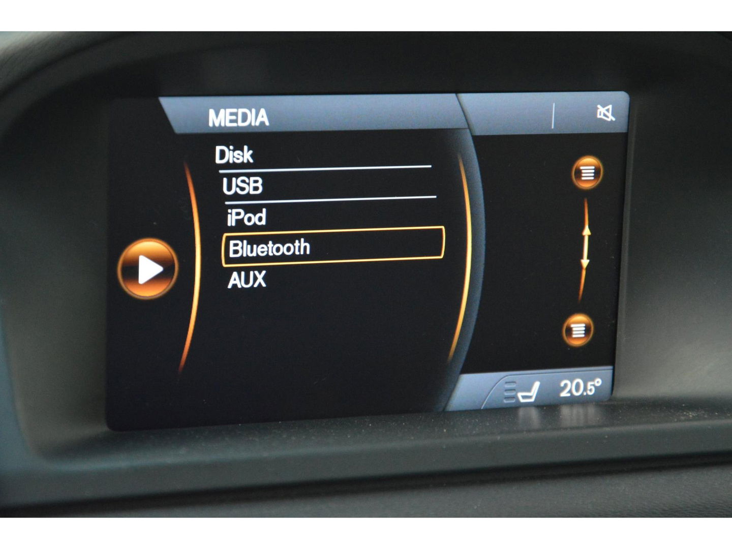 Volvo XC70 D4 Summum | 5 Cilinder | Adaptive Cruise | BLIS | Stoelverwarming | Leer | Lane Keeping Aid |