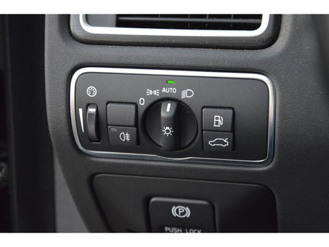 Volvo XC70 D4 Summum | 5 Cilinder | Adaptive Cruise | BLIS | Stoelverwarming | Leer | Lane Keeping Aid |