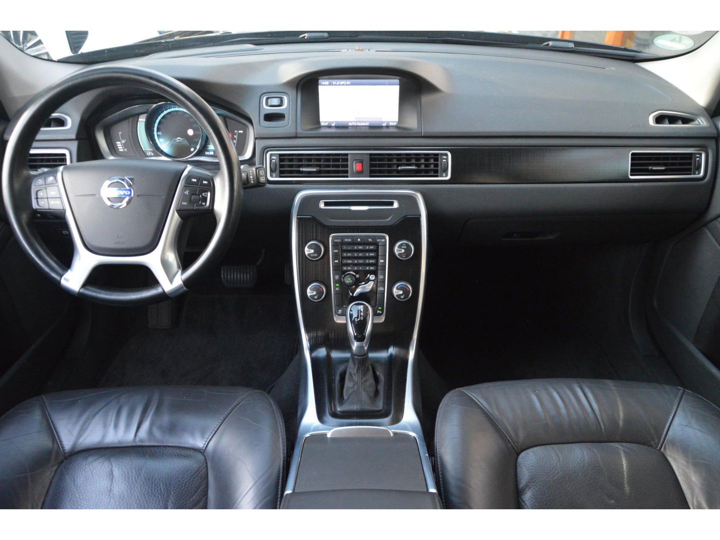 Volvo XC70 D4 Summum | 5 Cilinder | Adaptive Cruise | BLIS | Stoelverwarming | Leer | Lane Keeping Aid |