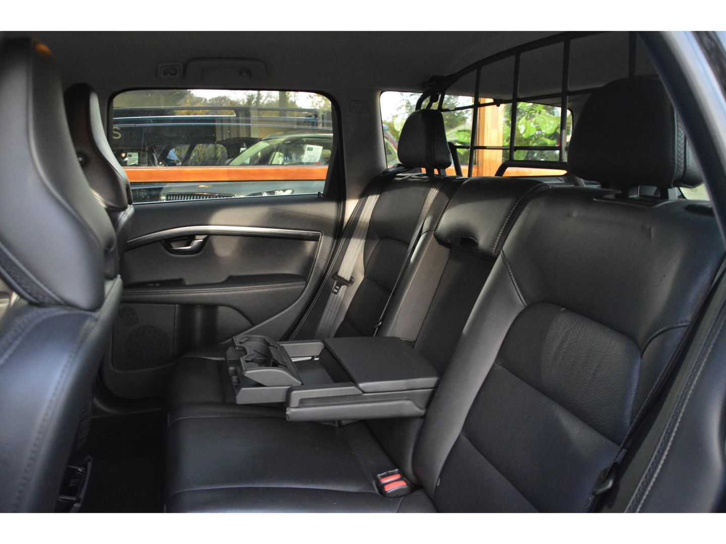 Volvo XC70 D4 Summum | 5 Cilinder | Adaptive Cruise | BLIS | Stoelverwarming | Leer | Lane Keeping Aid |