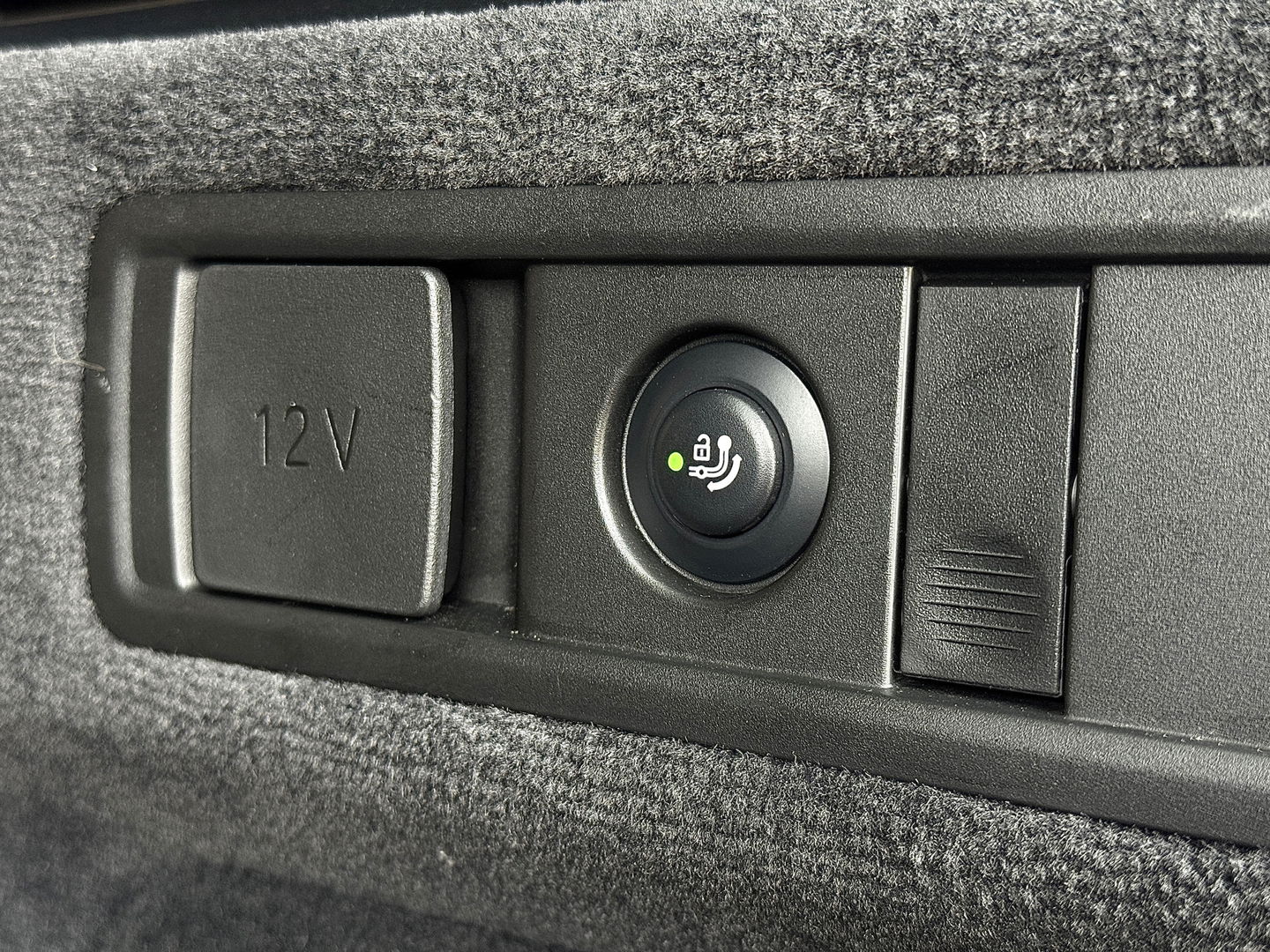 BMW X5 XDRIVE30D High Executive | M Pakket | 22" Lichtmetaal | Apple Carplay | Android Auto | Panoramadak | 3500 KG Trekken | Leder | DAB | Stuurwielverwarming | Head-Up Display | BMW Laser |