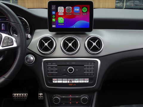 Mercedes-Benz CLA-Klasse Shooting Brake 180 automaat / AMG Ed. 1 / 2019 / LED *NAP*