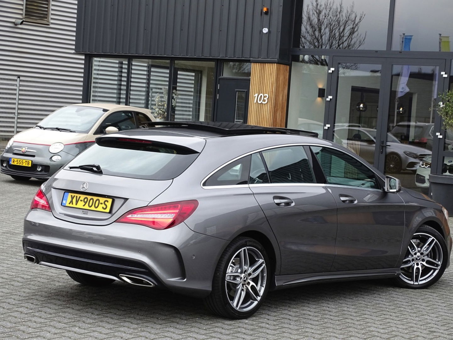 Mercedes-Benz CLA-Klasse Shooting Brake 180 automaat / AMG Ed. 1 / 2019 / LED *NAP*