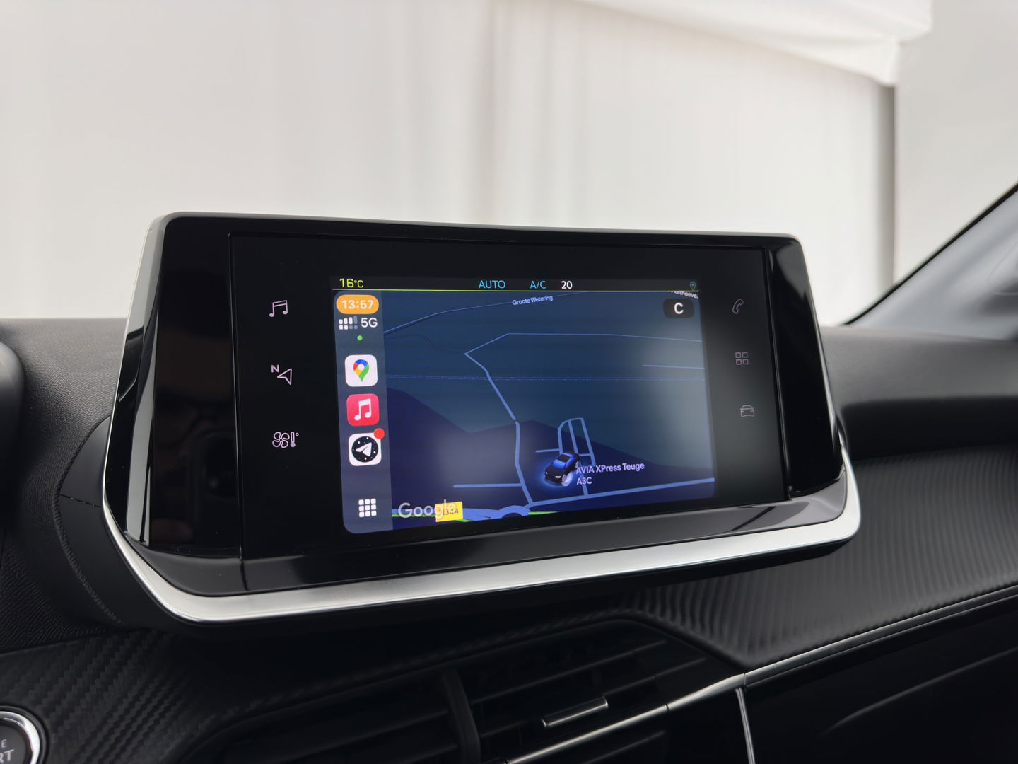 Peugeot e-208 EV Active Pack 50 kWh {SOH-99%} [ 3-Fase ] (INCL.BTW) Aut. *FULL-LED | MICROFIBRE | SPORT-SEATS | CARPLAY | CCS-FASTLOADER | KEYLESS | DAB+ | LANE-ASSIST | CRUISE | ECC | PDC | 16''ALU*