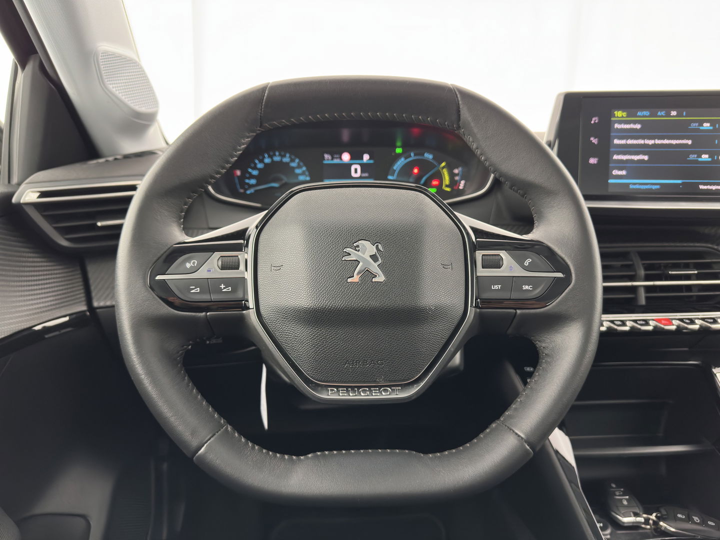 Peugeot e-208 EV Active Pack 50 kWh {SOH-99%} [ 3-Fase ] (INCL.BTW) Aut. *FULL-LED | MICROFIBRE | SPORT-SEATS | CARPLAY | CCS-FASTLOADER | KEYLESS | DAB+ | LANE-ASSIST | CRUISE | ECC | PDC | 16''ALU*