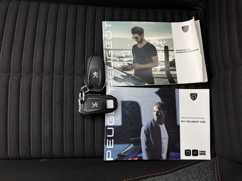 Peugeot e-208 EV Active Pack 50 kWh {SOH-99%} [ 3-Fase ] (INCL.BTW) Aut. *FULL-LED | MICROFIBRE | SPORT-SEATS | CARPLAY | CCS-FASTLOADER | KEYLESS | DAB+ | LANE-ASSIST | CRUISE | ECC | PDC | 16''ALU*