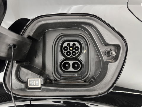 Peugeot e-208 EV Active Pack 50 kWh {SOH-99%} [ 3-Fase ] (INCL.BTW) Aut. *FULL-LED | MICROFIBRE | SPORT-SEATS | CARPLAY | CCS-FASTLOADER | KEYLESS | DAB+ | LANE-ASSIST | CRUISE | ECC | PDC | 16''ALU*