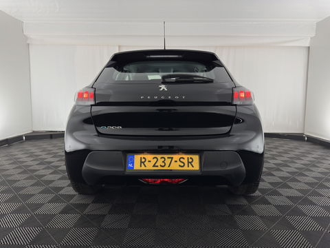 Peugeot e-208 EV Active Pack 50 kWh {SOH-99%} [ 3-Fase ] (INCL.BTW) Aut. *FULL-LED | MICROFIBRE | SPORT-SEATS | CARPLAY | CCS-FASTLOADER | KEYLESS | DAB+ | LANE-ASSIST | CRUISE | ECC | PDC | 16''ALU*
