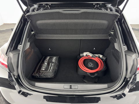 Peugeot e-208 EV Active Pack 50 kWh {SOH-99%} [ 3-Fase ] (INCL.BTW) Aut. *FULL-LED | MICROFIBRE | SPORT-SEATS | CARPLAY | CCS-FASTLOADER | KEYLESS | DAB+ | LANE-ASSIST | CRUISE | ECC | PDC | 16''ALU*