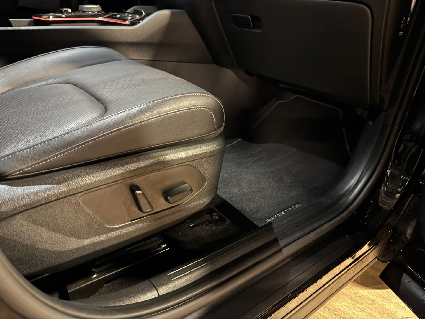 Kia Sportage 1.6 T-GDi Plug-in Hybrid AWD DynamicPlusLine PANO KEYLESS