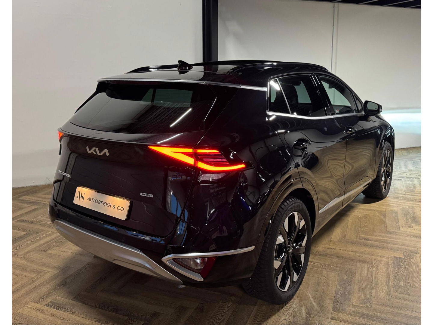 Kia Sportage 1.6 T-GDi Plug-in Hybrid AWD DynamicPlusLine PANO KEYLESS