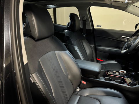 Kia Sportage 1.6 T-GDi Plug-in Hybrid AWD DynamicPlusLine PANO KEYLESS