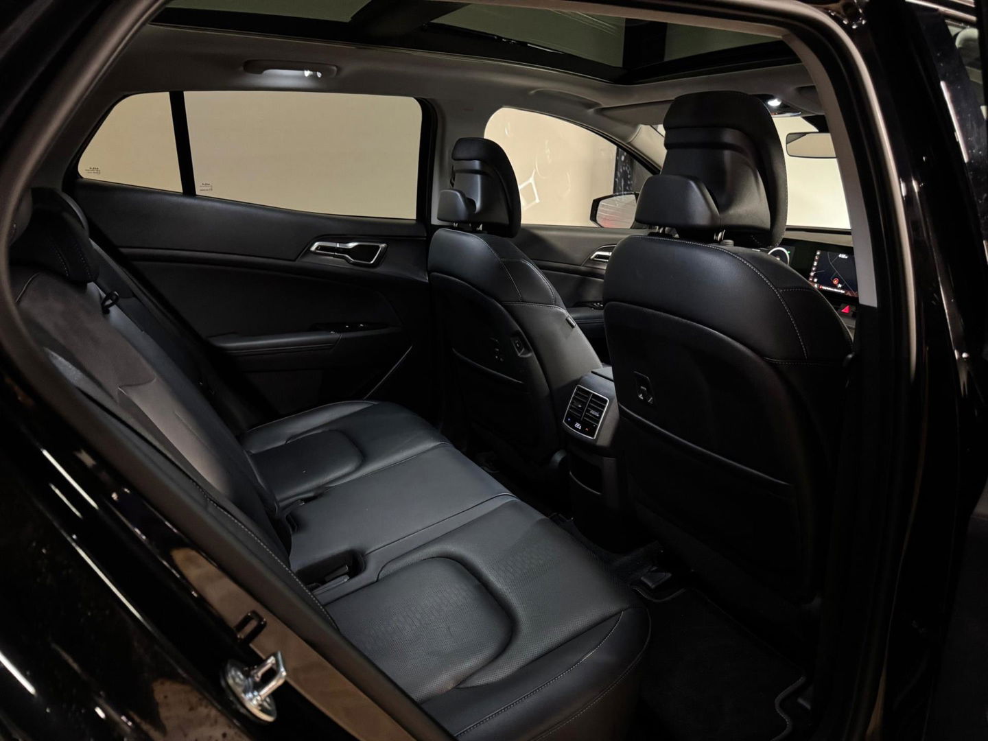 Kia Sportage 1.6 T-GDi Plug-in Hybrid AWD DynamicPlusLine PANO KEYLESS