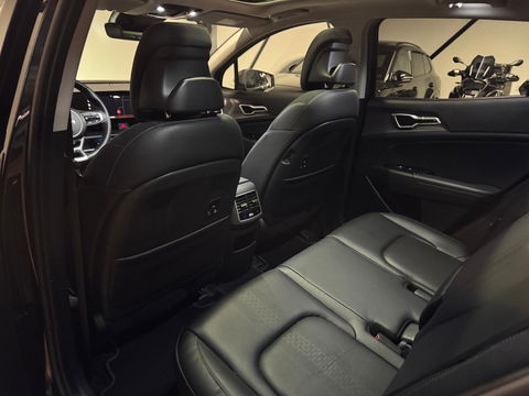 Kia Sportage 1.6 T-GDi Plug-in Hybrid AWD DynamicPlusLine PANO KEYLESS