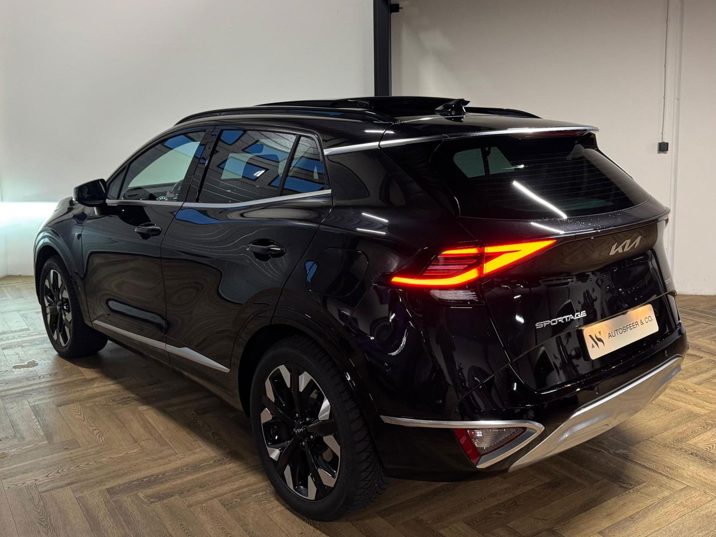 Kia Sportage 1.6 T-GDi Plug-in Hybrid AWD DynamicPlusLine PANO KEYLESS