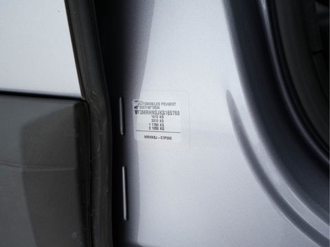 Peugeot 3008 1.2 PureTech Blue Lease Executive *NAVI-FULLMAP | DIGI-COCKPIT | SPORT-SEATS | ECC | PDC | CRUISE | CARPLAY  | PRIVACY-GLASS | TOWBAR | 17"ALU*