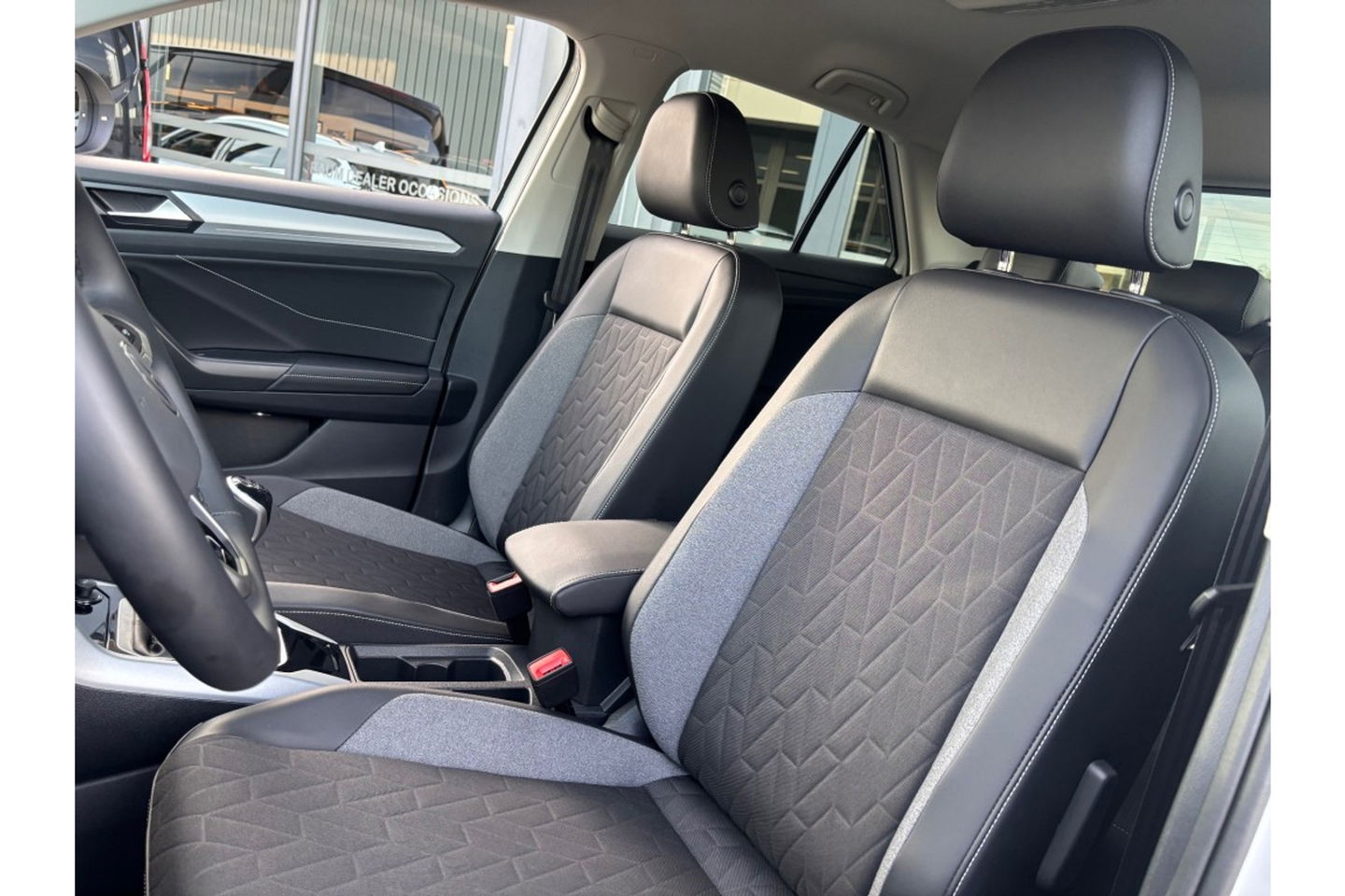 Volkswagen T-Roc 1.0 TSI GOAL EDITION AIRCO NAVI PDC LMV STOELVW