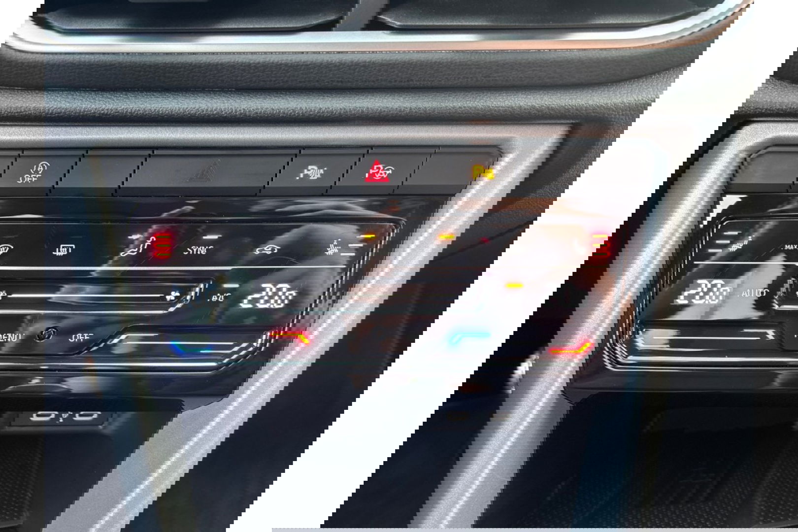 Volkswagen T-Roc 1.0 TSI GOAL EDITION AIRCO NAVI PDC LMV STOELVW