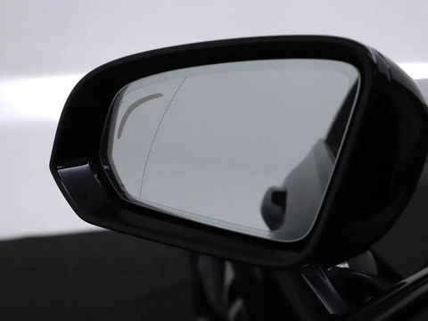 Volvo V60 2.0 T6 Recharge AWD R-Design Pano H/K 360° ACC Trekh. NAP