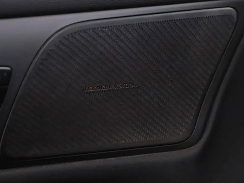 Volvo V60 2.0 T6 Recharge AWD R-Design Pano H/K 360° ACC Trekh. NAP