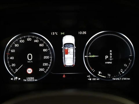 Volvo V60 2.0 T6 Recharge AWD R-Design Pano H/K 360° ACC Trekh. NAP