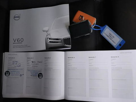 Volvo V60 2.0 T6 Recharge AWD R-Design Pano H/K 360° ACC Trekh. NAP