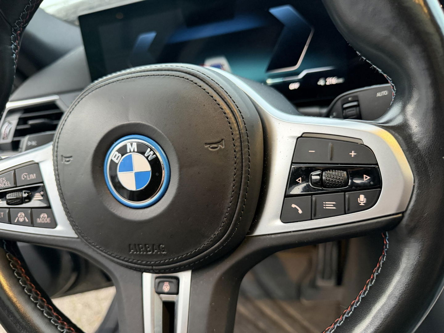 BMW i4 M50 High Executive 84 kWh Schuifdak l M-sportpakket