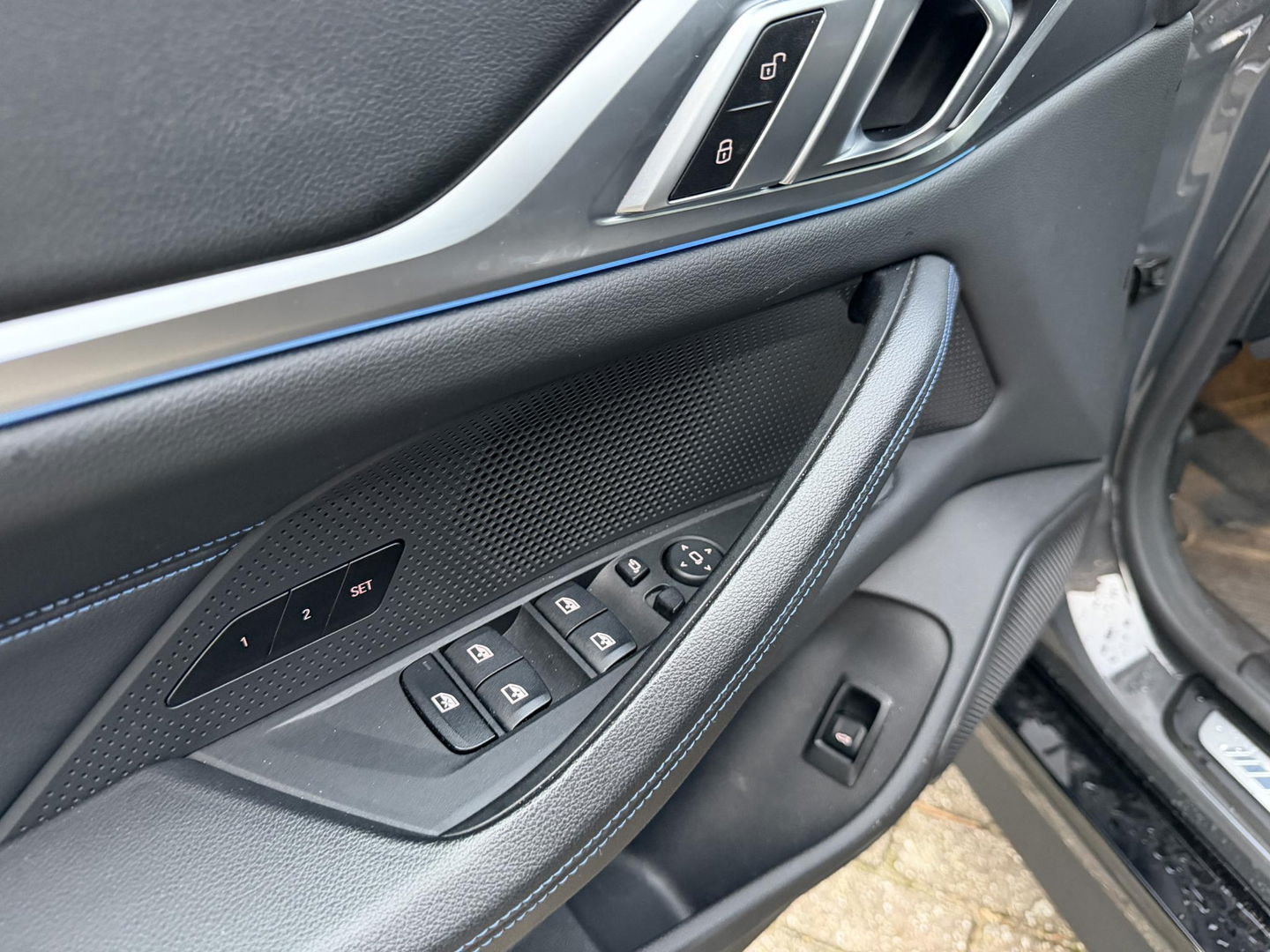 BMW i4 M50 High Executive 84 kWh Schuifdak l M-sportpakket